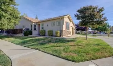 4 of 27 4321 Strathmore Pl House for rent in Merced, CA
