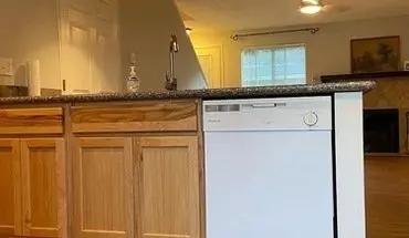 5 of 18 2518 SE Nehalem St Unit 2518 Apartment for rent in Portland, OR