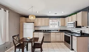 5 of 23 1036 Electric St House for rent in Wyandotte, MI