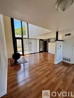 201 D St Unit Townhouse Apartment for rent in San Rafael, CA