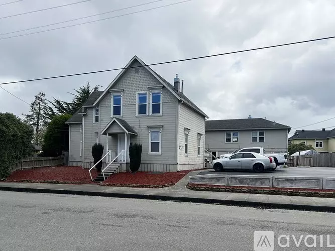 2543 Fairfield St Unit 5 Apartment for rent in Eureka, CA
