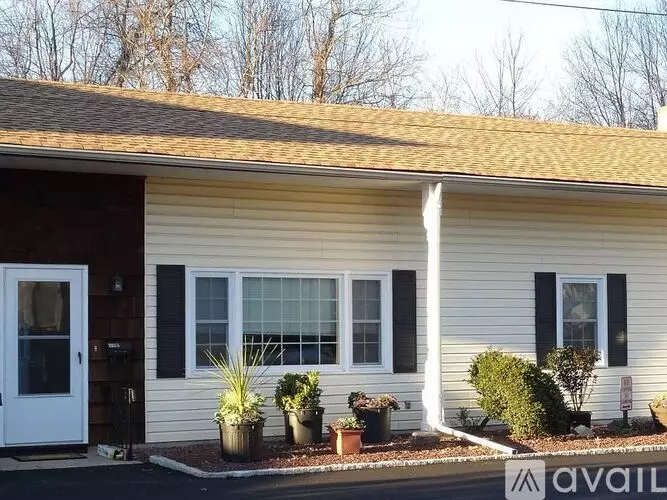 66 Grove Ave Unit Apt Apartment for rent in East Hanover, NJ