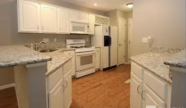 2 of 10 52381 Oak Manor Dr House for rent in Granger, IN