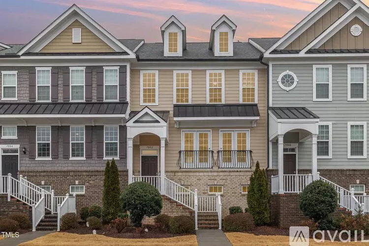 7002 Reedybrook Xing Unit 1 Apartment for rent in Apex, NC