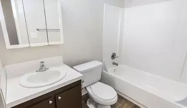 4 of 5 636 SE 174th Ave Unit 66 Apartment for rent in Portland, OR