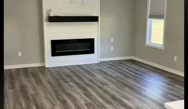2 of 11 5711 NW 54th Ct House for rent in Johnston, IA