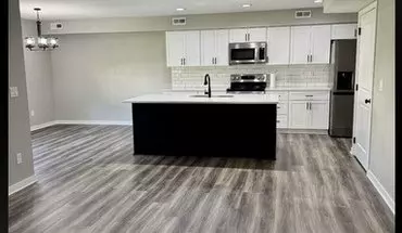4 of 11 5711 NW 54th Ct House for rent in Johnston, IA