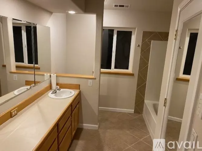 270 Stonebrook Way House for rent in Merlin, OR