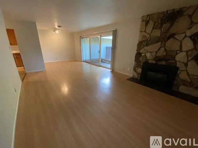 717 Hawthorn Ln Unit 717 Apartment for rent in Davis, CA