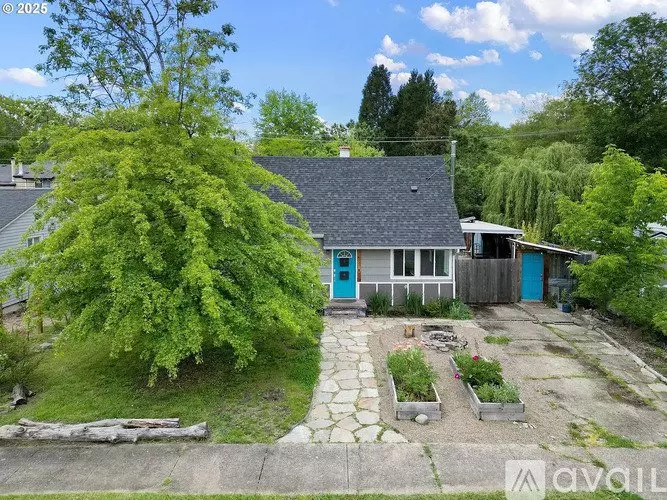 1472 Wilson Court House for rent in Eugene, OR