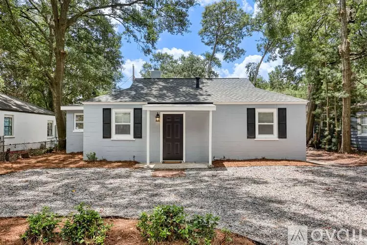2403 New York Ave House for rent in Savannah, GA