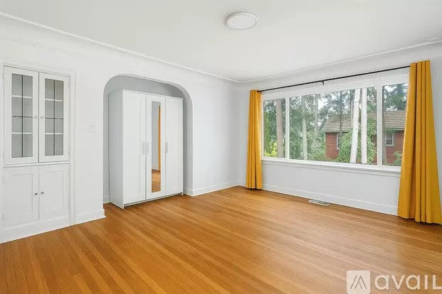 710 Prospect Ave N Apartment for rent in Kent, WA