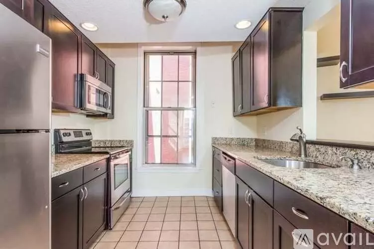 219 Central St Unit Unit Apartment for rent in Lowell, MA