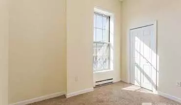 4 of 24 219 Central St Unit Unit Apartment for rent in Lowell, MA