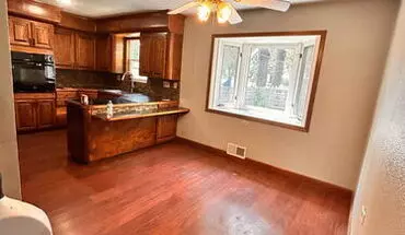 2 of 6 824 N 17th St House for rent in Bismarck, ND