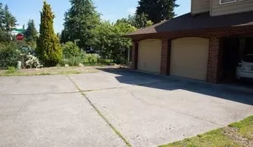 3 of 25 3012 SE 157th Ave House for rent in Portland, OR