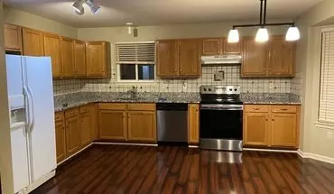 4 of 10 1992 Hartshorn Ave House for rent in Troy, MI