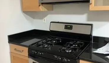 5 of 10 Chestnut St Unit 1 Apartment for rent in Everett, MA