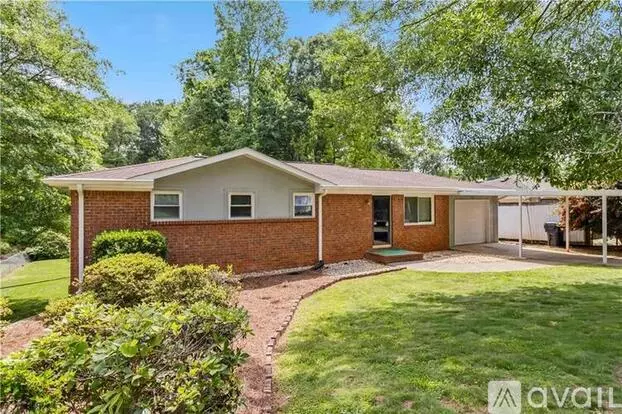 339 Diane Dr SE Apartment for rent in Smyrna, GA