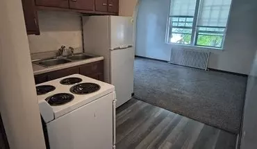 5 of 14 1308 S 15th St Unit 3 Apartment for rent in Manitowoc, WI