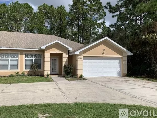 6781 W Oak Park Blvd Apartment for rent in Homosassa, FL