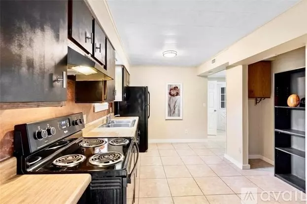 823 N Arlington Ave Apartment for rent in Deland, FL
