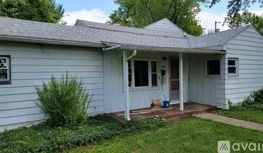 3 of 19 401 E Dixie St House for rent in Bloomington, IN