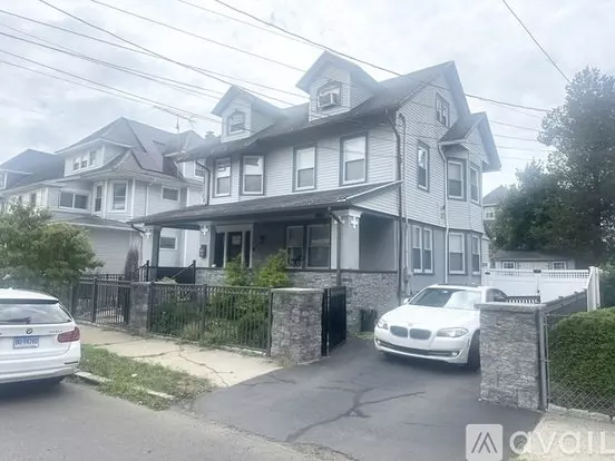 64 Livingston Pl Unit House Apartment for rent in Bridgeport, CT 64 Livingston Pl Unit House Apartment for rent in Bridgeport, CT