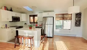 3 of 19 23 Oakview Cir House for rent in Westport, CT
