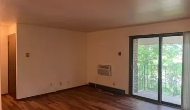 4 of 10 459 Prospect Ave Unit 12 Apartment for rent in Pewaukee, WI