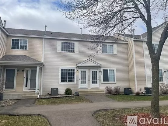 9073 Scarlet Globe Dr Unit Th Apartment for rent in Eden Prairie, MN 9073 Scarlet Globe Dr Unit Th Apartment for rent in Eden Prairie, MN