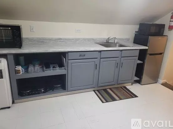 954 River Rd Unit Rm Apartment for rent in Piscataway, NJ