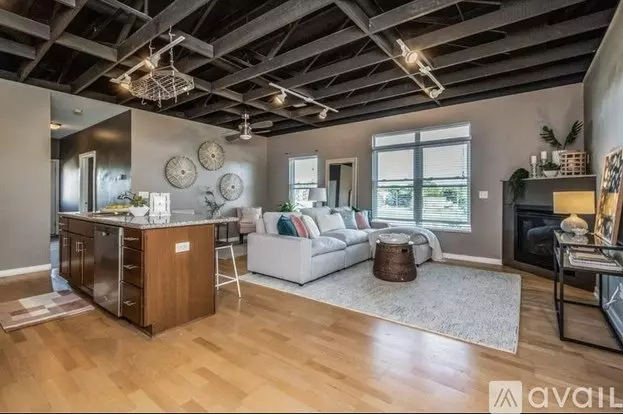 1717 Olive Ave Unit B6 Apartment for rent in Des Moines, IA