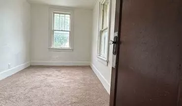 4 of 10 2021 Madison Ave House for rent in Hamilton, OH