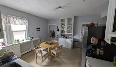 5 of 6 612 S Main St Unit 2nd Apartment for rent in Woonsocket, RI
