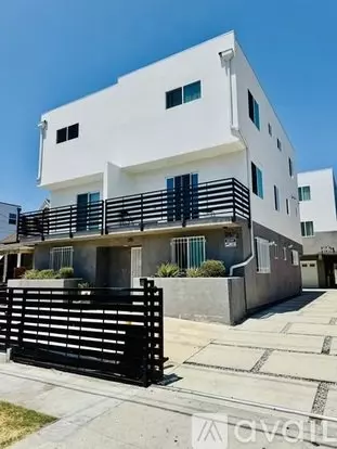 215 E 29th St Apartment for rent in Los Angeles, CA