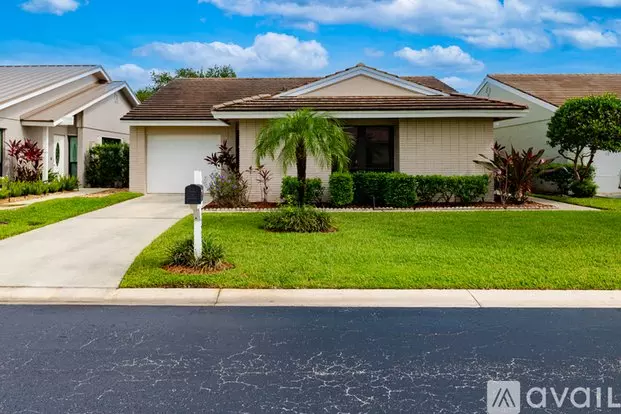 2525 Southwest Egret Pond Circle Apartment for rent in Palm City, FL