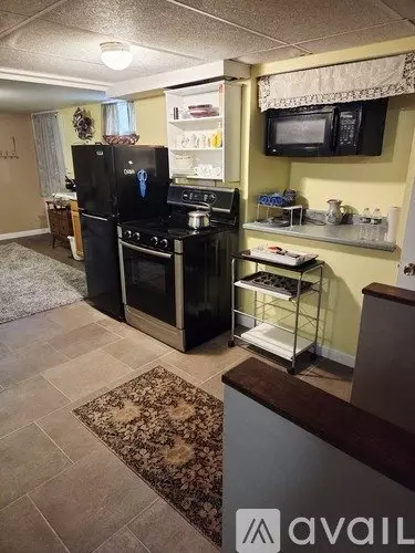 59 W High St Unit 2 Apartment for rent in Somersworth, NH