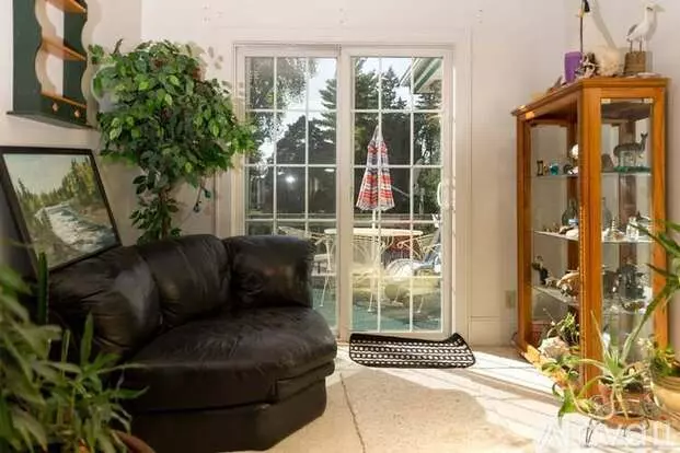 W 379 N 5686 N Lake Rd, Unit 3 Apartment for rent in Oconomowoc, WI W 379 N 5686 N Lake Rd, Unit 3 Apartment for rent in Oconomowoc, WI