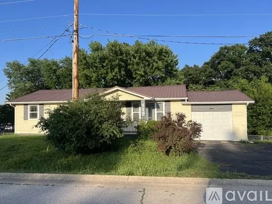 112 June St Apartment for rent in St Robert, MO