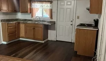 4 of 8 315 Ridge Ave Unit 1 Apartment for rent in West Hazleton, PA
