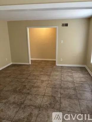 5082 Golden Oaks Dr Apartment for rent in Memphis, TN