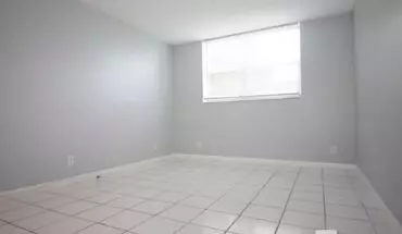 5 of 14 500 Executive Center Dr Unit 1M Apartment for rent in West Palm Beach, FL