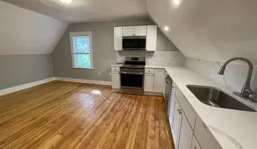 2 of 13 35 Cameron Ave Unit 3 Apartment for rent in Somerville, MA