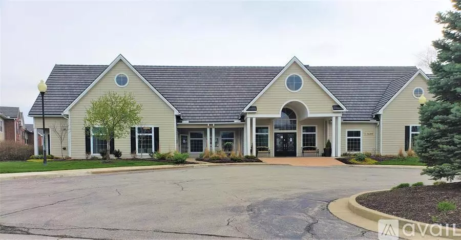 11606 Tomahawk Creek Pkwy Unit G Apartment for rent in Leawood, KS