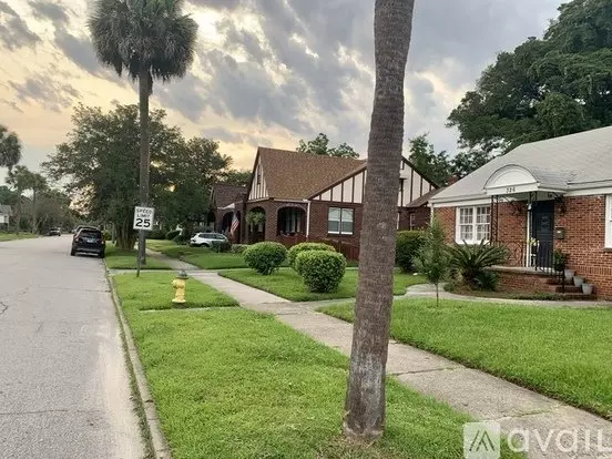 326 E 54th St Apartment for rent in Savannah, GA 326 E 54th St Apartment for rent in Savannah, GA