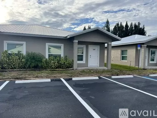 NW 16th St Apartment for rent in Okeechobee, FL