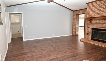1206 Amherst St Apartment for rent in Burkburnett, TX
