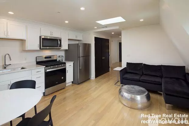 92 Brown St Unit 5 Apartment for rent in Waltham, MA 92 Brown St Unit 5 Apartment for rent in Waltham, MA