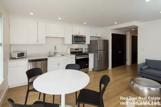 92 Brown St Unit 3 Apartment for rent in Waltham, MA 92 Brown St Unit 3 Apartment for rent in Waltham, MA